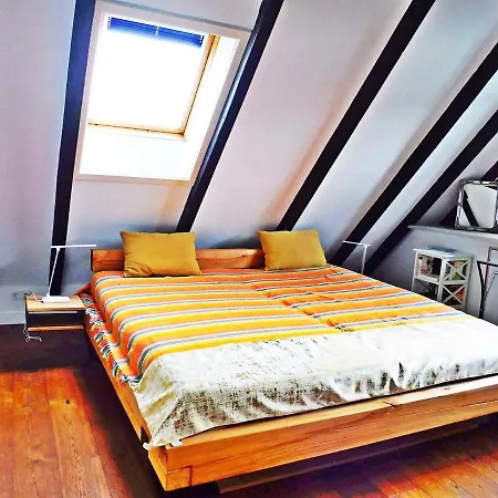 Apartment Deichwiese Ferienwohnung: Sylt Garden Retreat