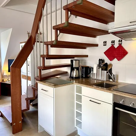 Deichwiese Ferienwohnung: Sylt Garden Retreat