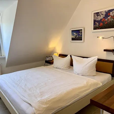 Deichwiese Ferienwohnung: Sylt Garden Retreat Apartment *