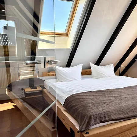 Apartment Deichwiese Ferienwohnung: Sylt Garden Retreat Westerland