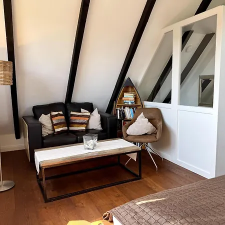 Apartment Deichwiese Ferienwohnung: Sylt Garden Retreat *