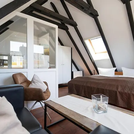 Deichwiese Ferienwohnung: Sylt Garden Retreat * Westerland
